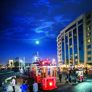 Taksim Square Отель
